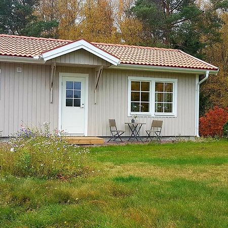 Nybyggd Stuga Intill Skogsbrynet - New Built Cottage Next To The Cowberry Forest Mora Εξωτερικό φωτογραφία